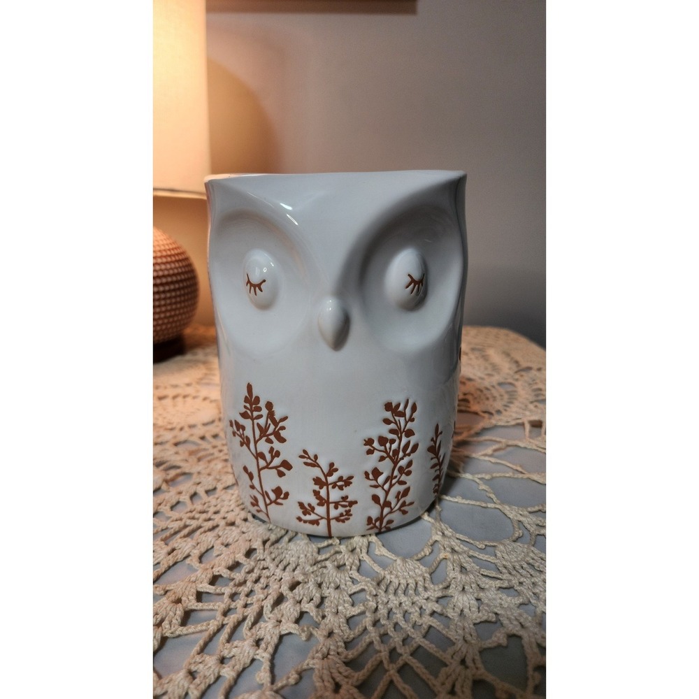 Bath & Body Works Ceramic Owl Candle Holder Pedestal White w/ Brown Leaves Fall